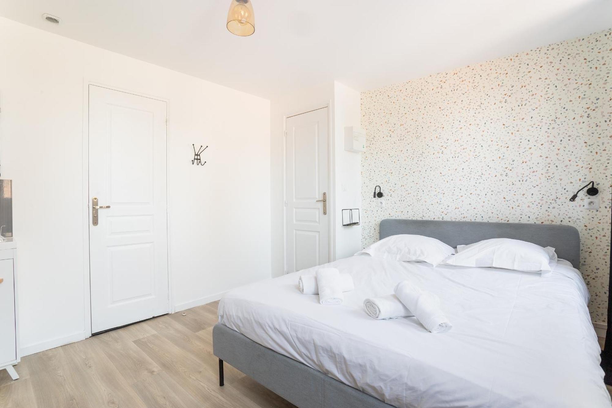 S&K Suite Grande Rue Roubaix - Chambre Spacieuse Et Sdb Privee - Netflix Et Cuisine 外观 照片