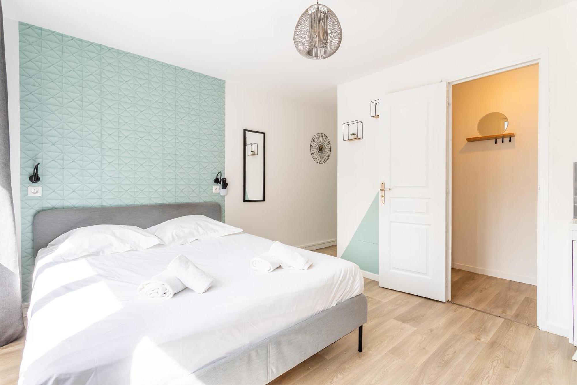 S&K Suite Grande Rue Roubaix - Chambre Spacieuse Et Sdb Privee - Netflix Et Cuisine 外观 照片
