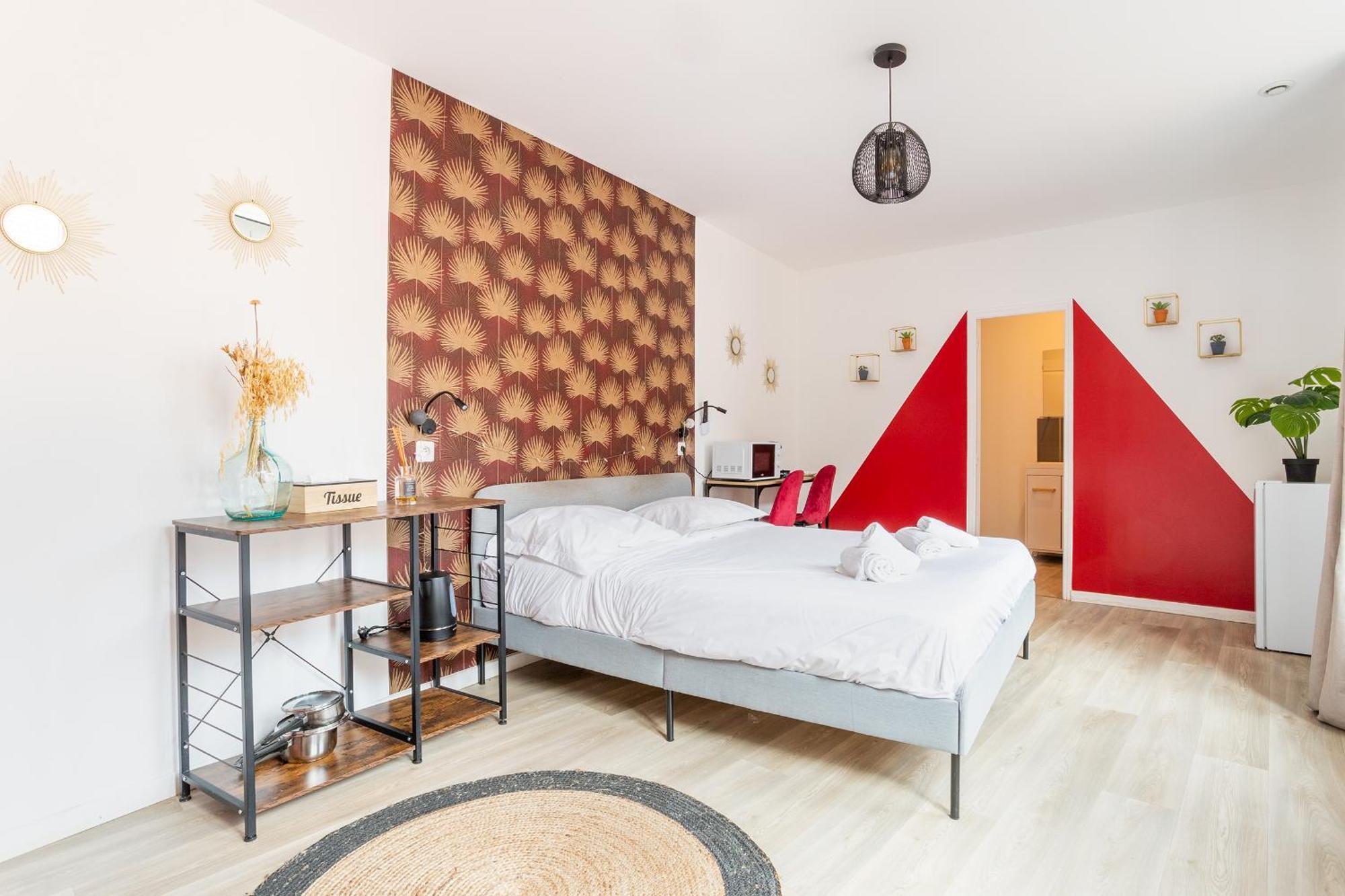 S&K Suite Grande Rue Roubaix - Chambre Spacieuse Et Sdb Privee - Netflix Et Cuisine 外观 照片