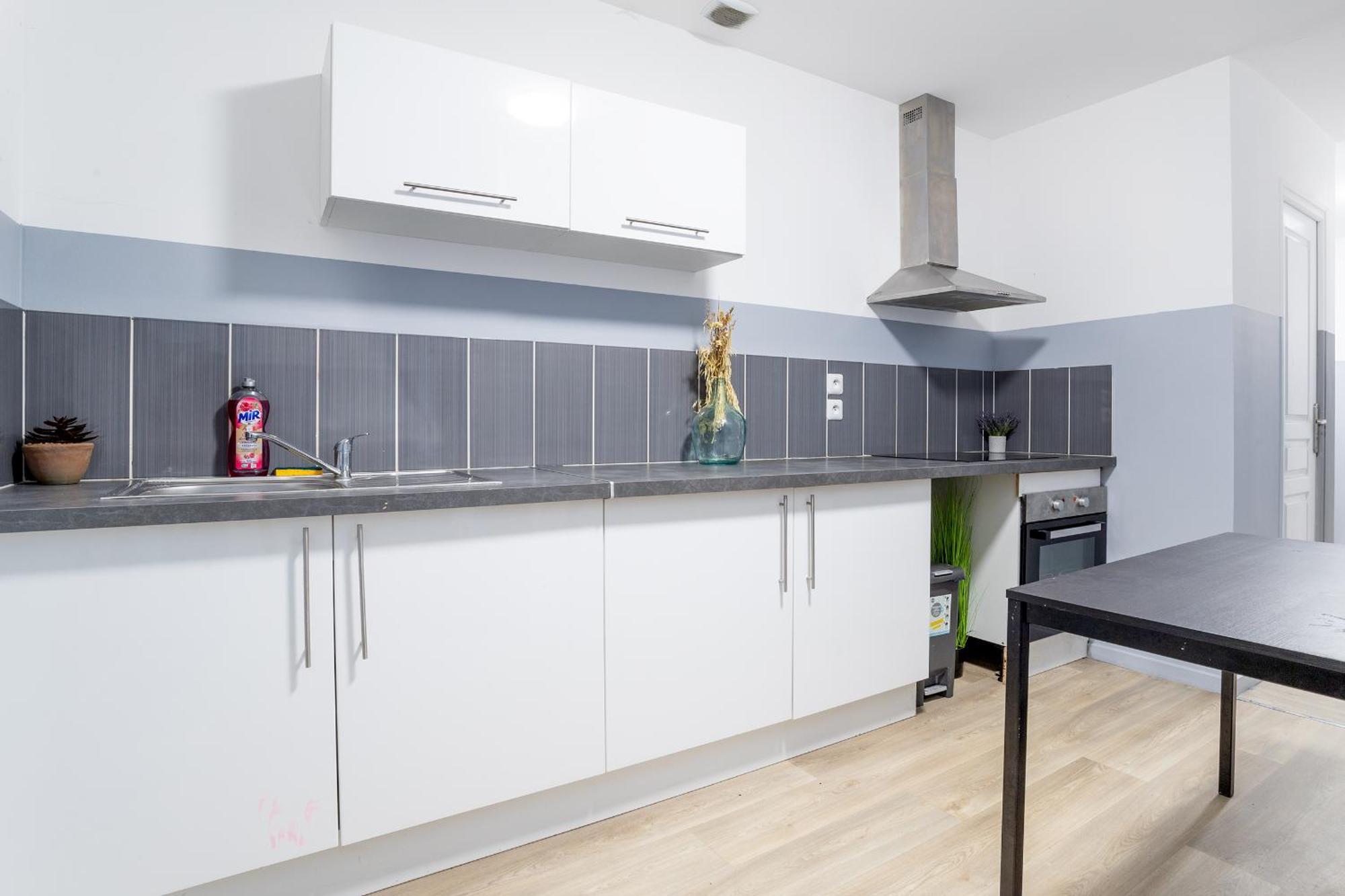 S&K Suite Grande Rue Roubaix - Chambre Spacieuse Et Sdb Privee - Netflix Et Cuisine 外观 照片